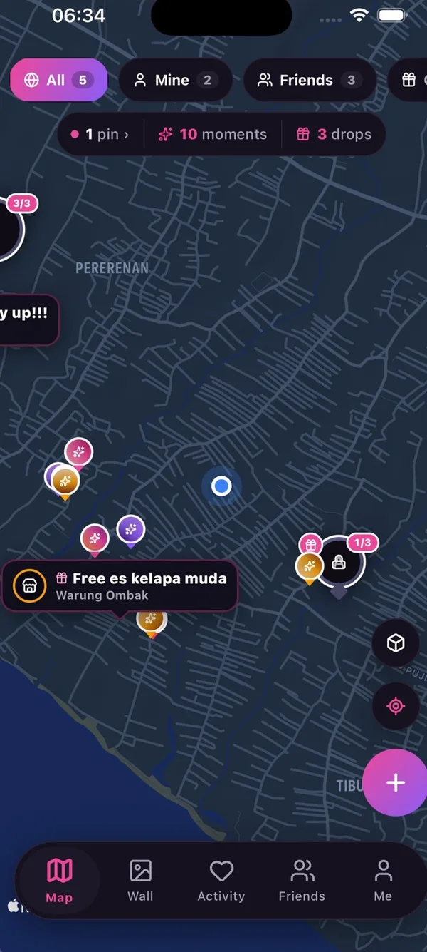 The FlouMe map with a café's free drink offer on it